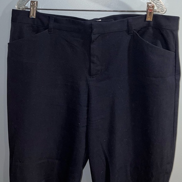 Gap- Navy signature skinny ankle pants - Picture 2 of 6